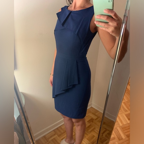 Brand:BCBG Size:0 - Picture 3 of 3